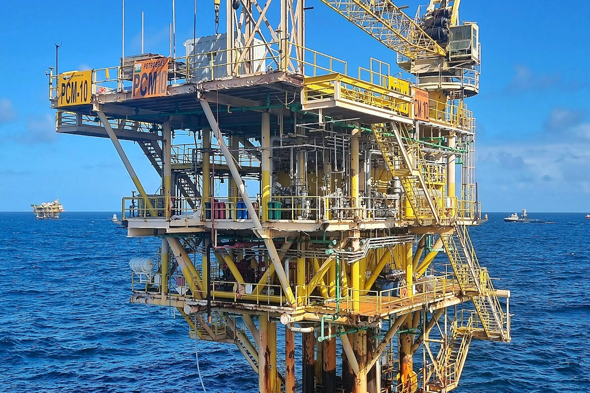 Reference photo: an offshore oil-and-gas platform in Brazil; not an Eni, AENR, APEX or Sterling facility.